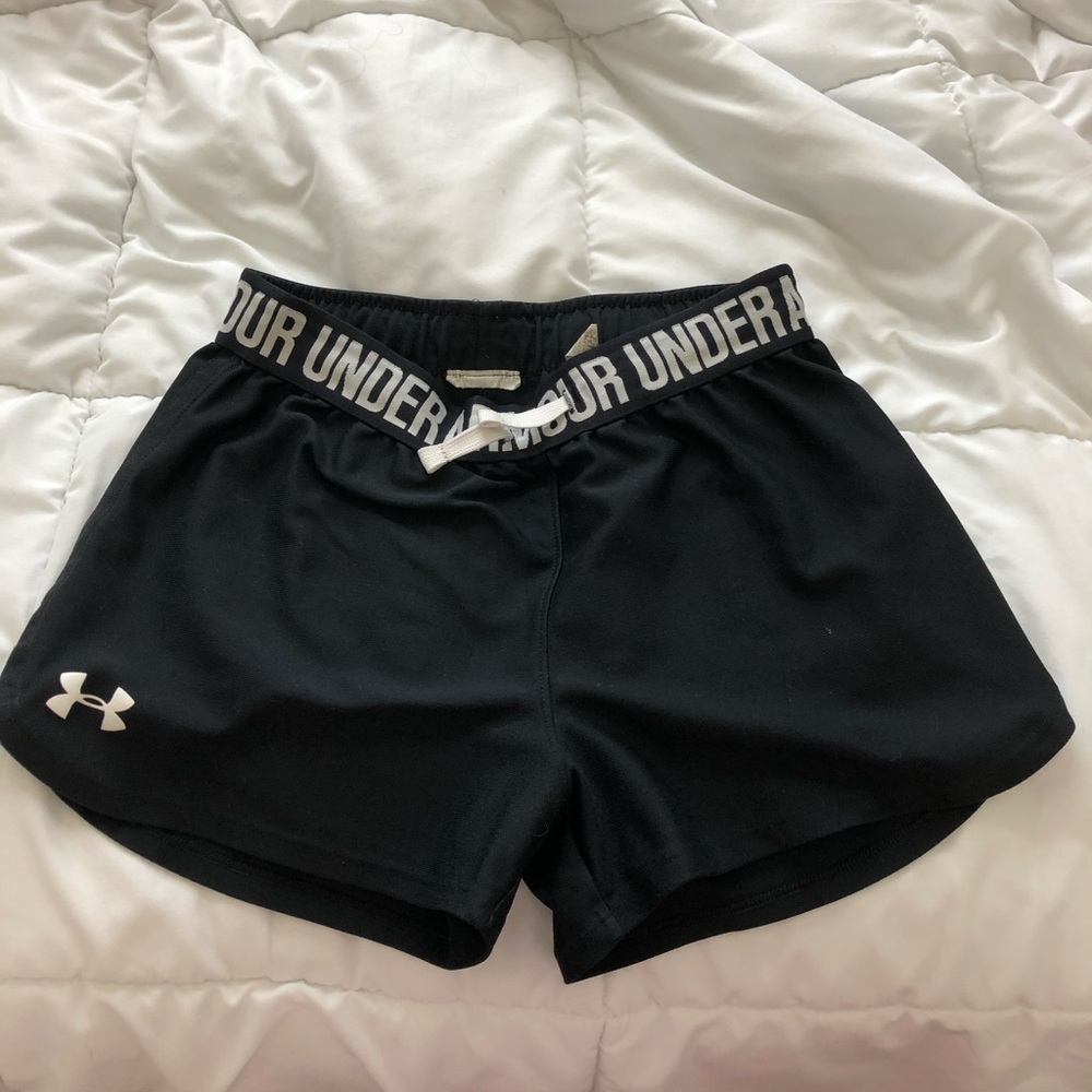 Under amour shorts youth medium